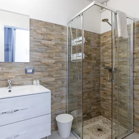 Casa Loft Alighieri Centro 公寓 *